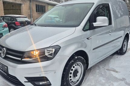 VW Caddy 49.000 km 10.999 &euro; Detmold 32756