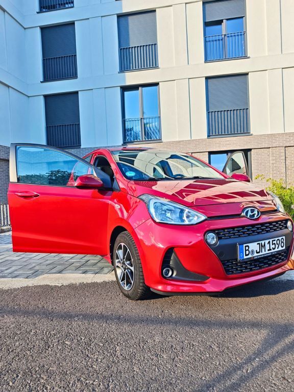 i10