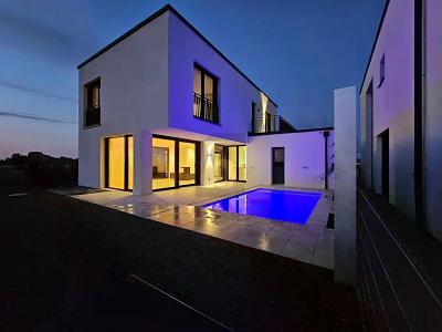 VERMIETUNG - MODENER LUXUS MIT POOL UND AUSBLICK - Einfamilienhaus Poing | Angebot:24818556