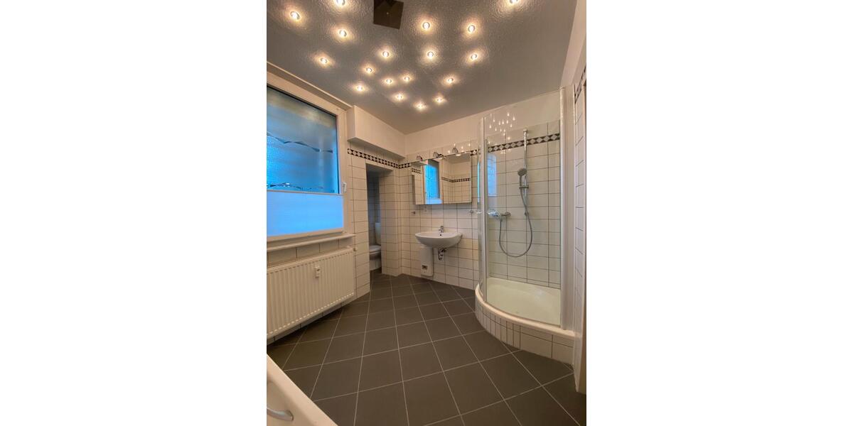 Erdgeschoßwohnung Solingen Höhscheid - 2 Zimmer, 60 m&sup2;, 600&euro; | Angebot:25046394