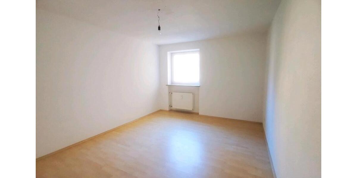 Etagenwohnung Fürstenzell - 3 Zimmer, 75 m&sup2;, 690&euro; | Angebot:26083677