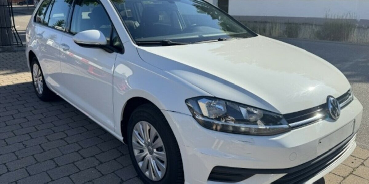 VW Golf Variant 1.6 TDI DSG Trendline Start-Stopp 196.200 km 7.990 &euro; Neckarsulm 74172