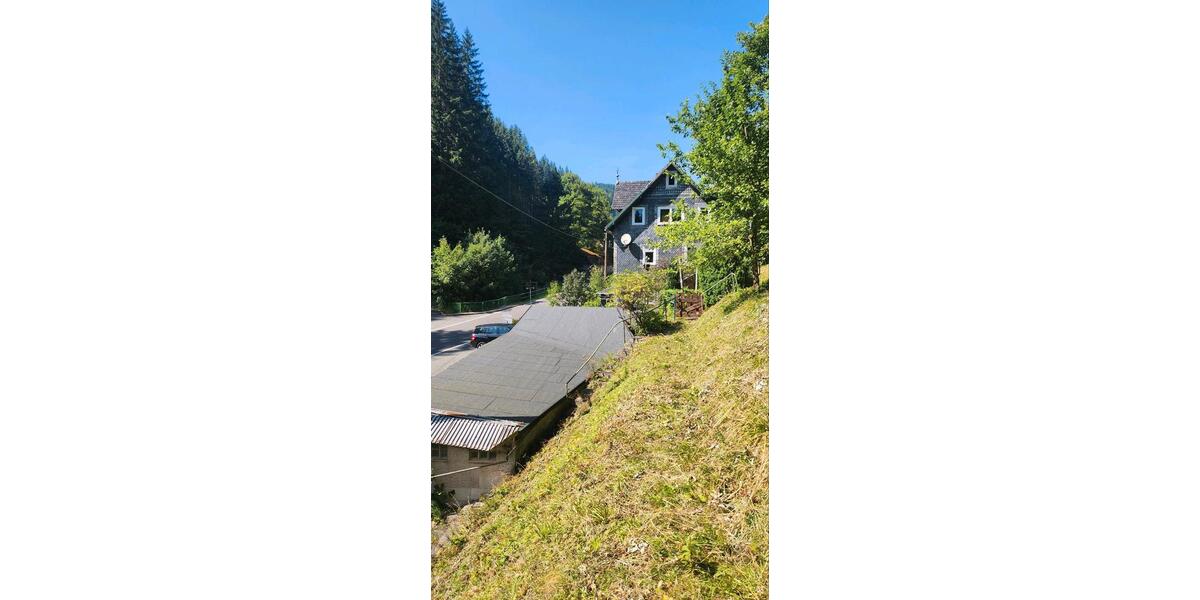 Doppelhaushälfte Neuhaus am Rennweg - 8 Zimmer, 140 m&sup2;, 75.000&euro; | Angebot:25873708