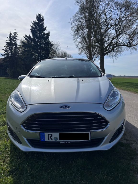 Ford Fiesta 80.825 km 7.300 € Neutraubling 93073