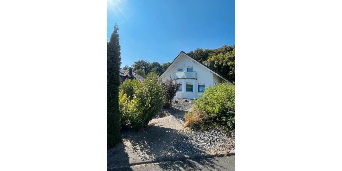 Einfamilienhaus Frielendorf - 6 Zimmer, 120 m&sup2;, 375.000&euro; | Angebot:27123271