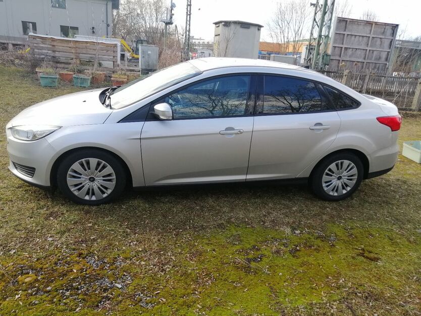 Ford Focus 73.000 km 8.600 € Oberschleissheim 85764