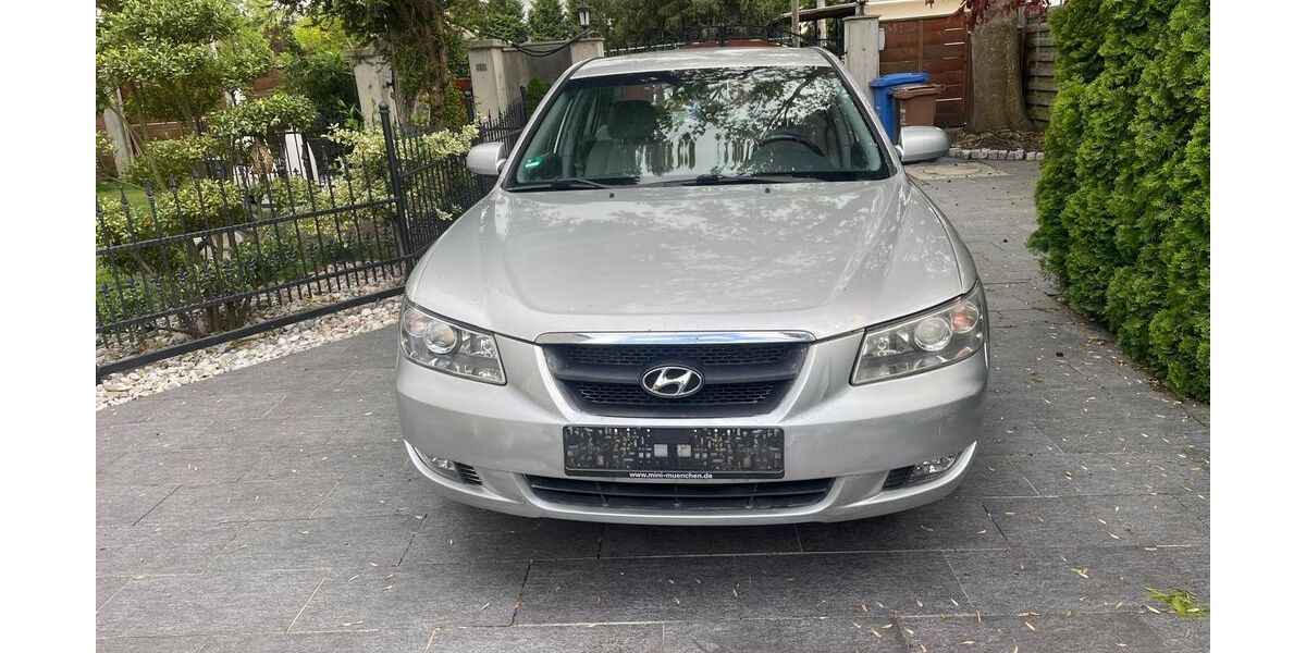 Hyundai SONATA 315.658 km 1.450 &euro; Gröbenzell 82194