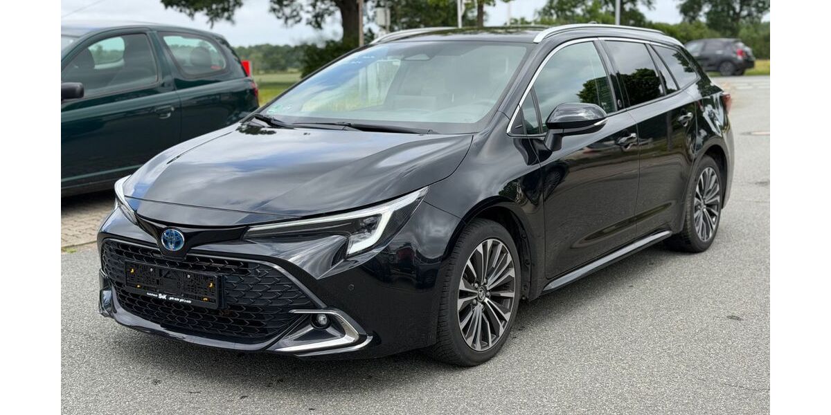 Toyota Corolla 84.000 km 23.900 &euro; Stapelfeld bei Hamburg 22145