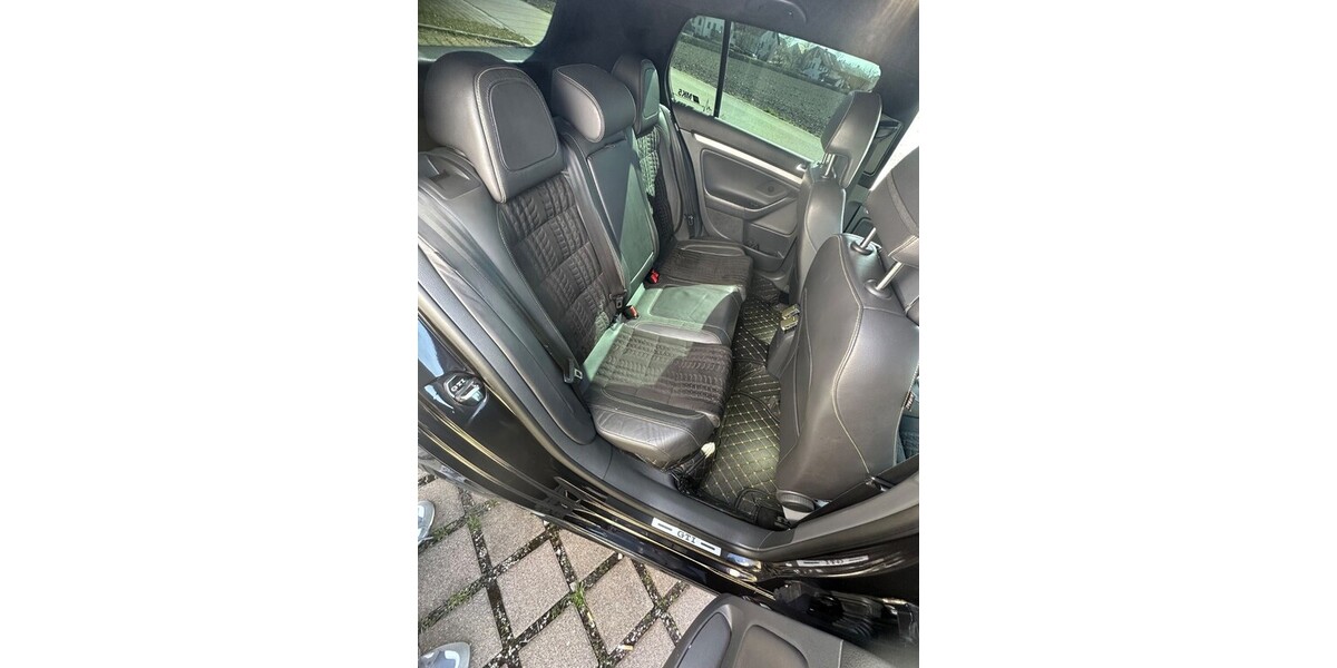 VW Golf V GTI 158.858 km 14.999 € Aschheim 85609