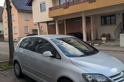 VW Golf Plus 118.000 km 3.849 &euro; Untergruppenbach 74199