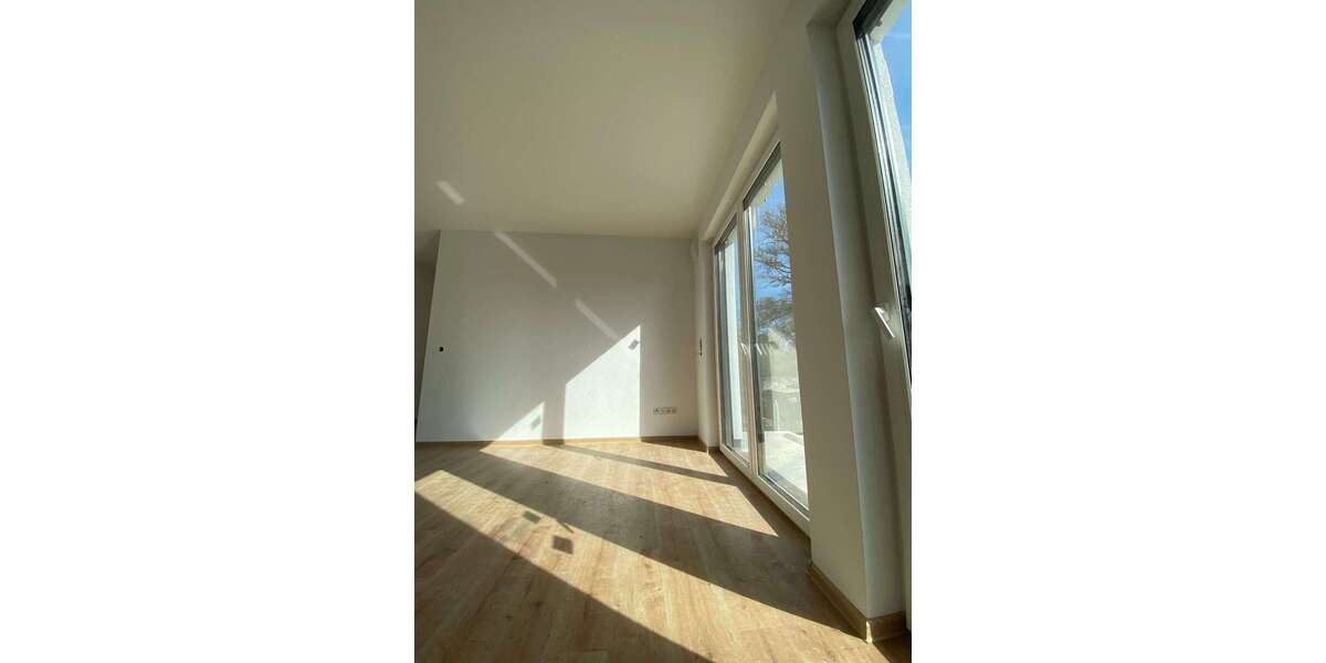 Etagenwohnung Oranienburg Lehnitz - 4 Zimmer, 113 m&sup2;, 1.799&euro; | Angebot:24898727