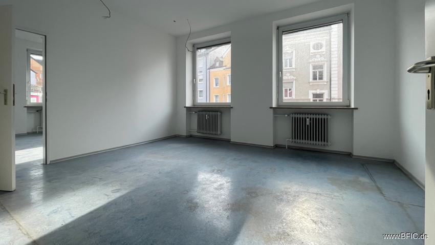 Büroetage in Toplage FFB – wird renoviert zimmer