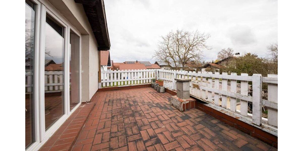 Doppelhaushälfte Wallersdorf - 5 Zimmer, 133 m&sup2;, 160.000&euro; | Angebot:26741961