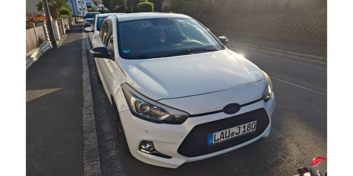 Hyundai i20 68.200 km 7.999 &euro; Neunkirchen am Sand 91233