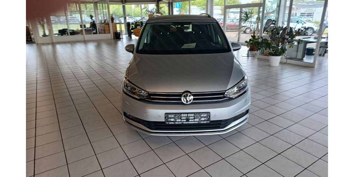 VW Touran 122.500 km 19.499 &euro; Bad Doberan 18209