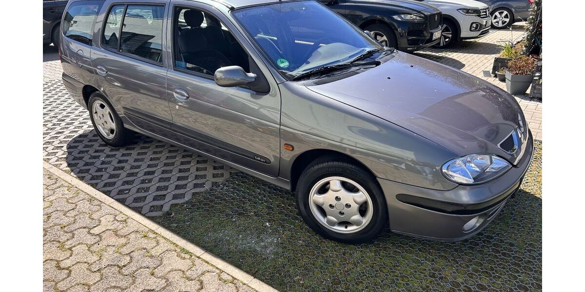 Renault Megane 139.775 km 1.500 &euro; Hanau 63454