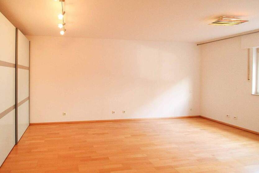 Einzigartige Gartenwohnung in Volmerswerth - nur wenige Schritte zum Rhein 2 zimmer