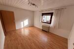 Einfamilienhaus Mutlangen - 8 Zimmer, 200 m&sup2;, 1.950&euro; | Angebot:24774383