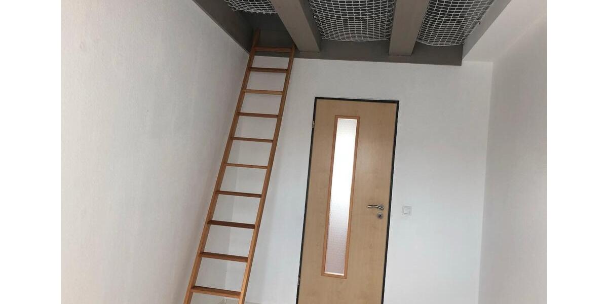 Charmante 3-Zimmer-Dachgeschosswohnung in Oberasbach 3 zimmer