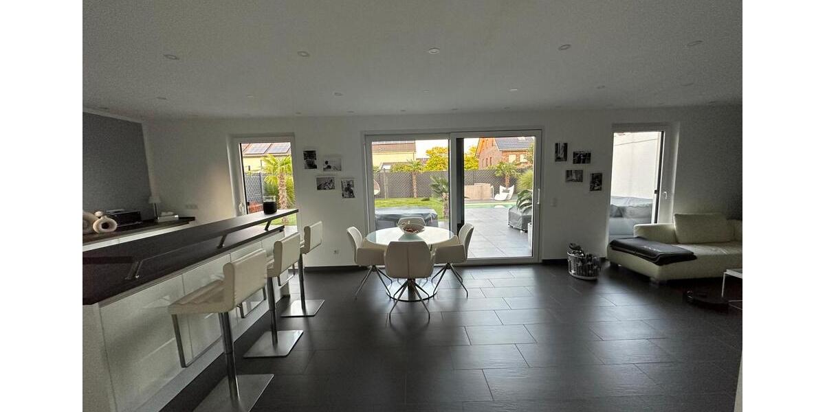 Einfamilienhaus Overath - 5 Zimmer, 140 m&sup2;, 750.000&euro; | Angebot:25985204