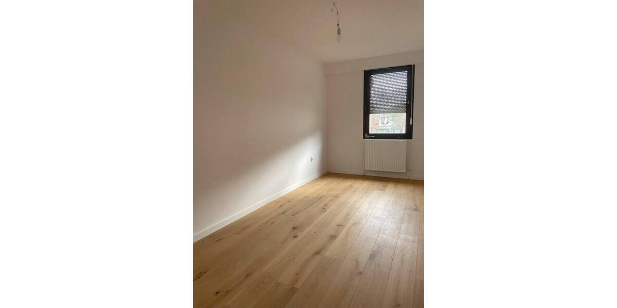 Reihenmittelhaus Unterschleißheim Lohhof - 6 Zimmer, 132 m&sup2;, 890.000&euro; | Angebot:26151158