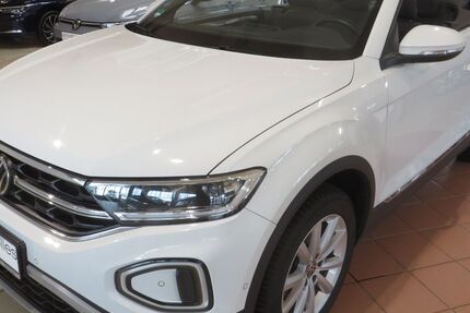 VW T-Roc 12.986 km 29.945 € Neuss 41469