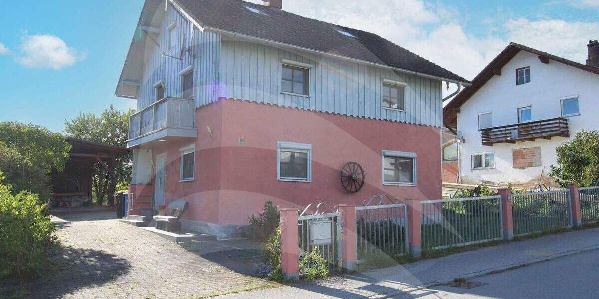 Renoviertes Einfamilienhaus mit kleinem Nebengebäude (auf Erbpacht)! 6 zimmer