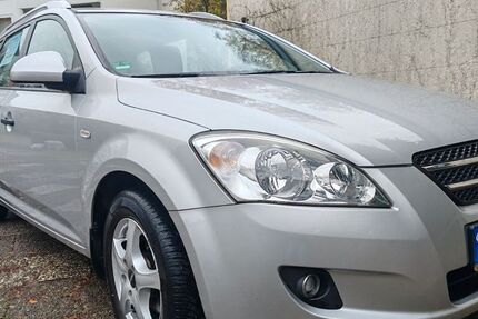 Kia ceed Sportswagon 194.000 km 2.450 € Dortmund 44329