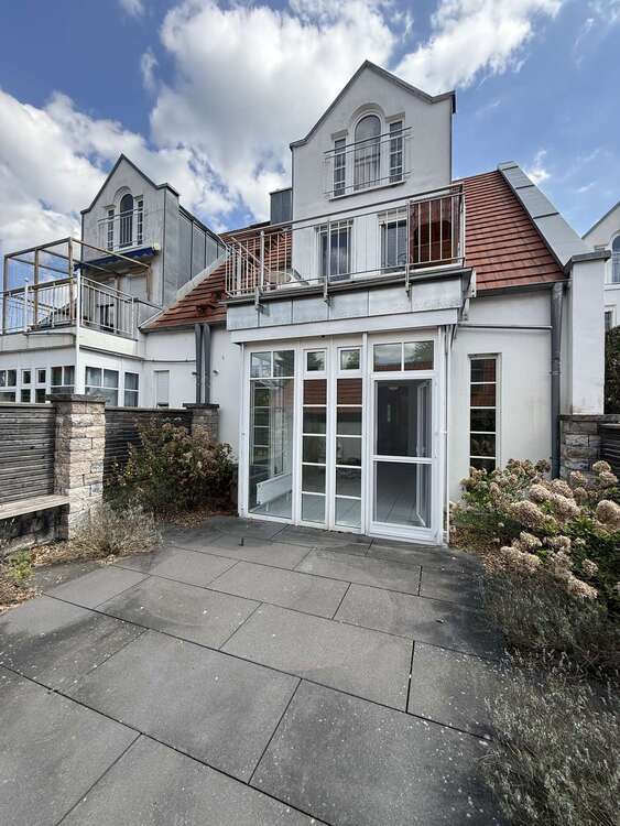 Haus zum Kaufen in Adelsried 719.000 € 144 m²