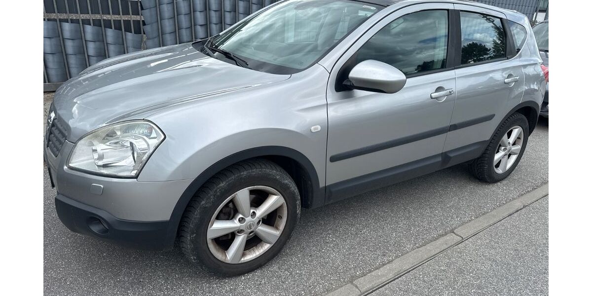 Nissan Qashqai 99.000 km 4.900 &euro; Lübeck 23560