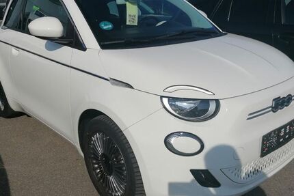 Fiat 500e 15.200 km 16.477 &euro; Tuntenhausen 83104