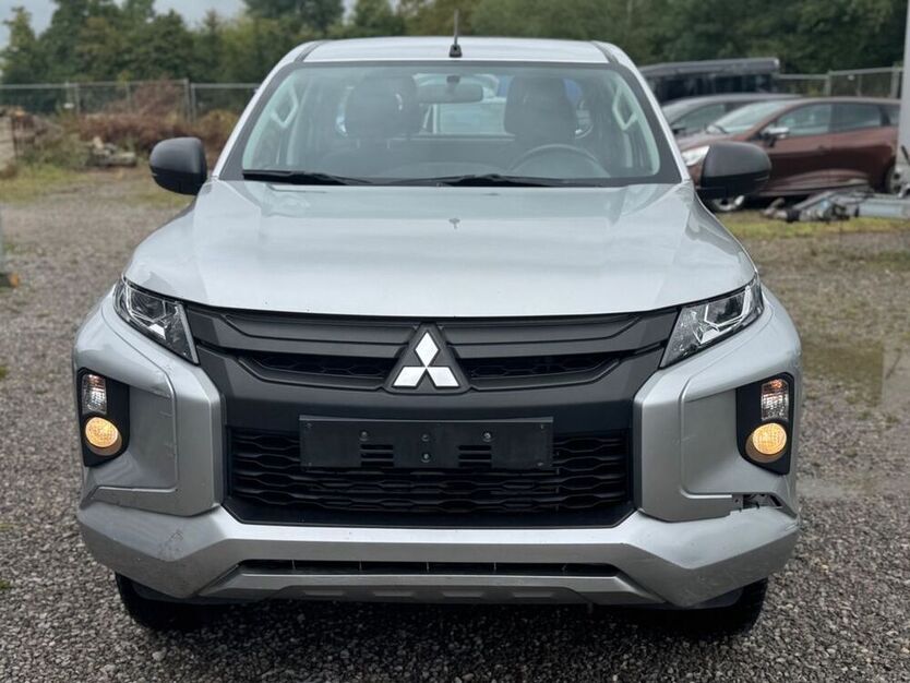 L200