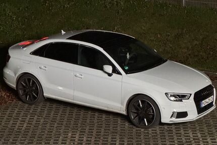 Audi A3 112.000 km 18.250 € Meiningen 98617