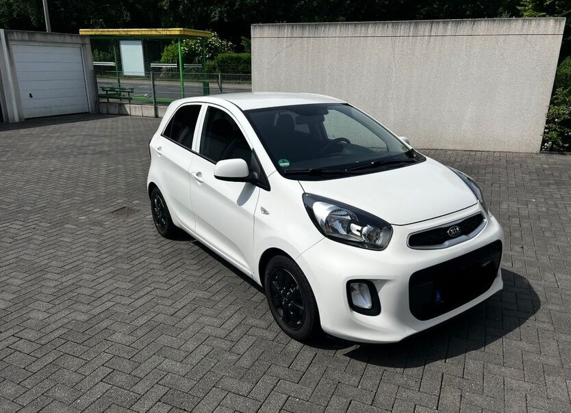 Kia Picanto 140.000 km 6.200 € Bottrop 46240