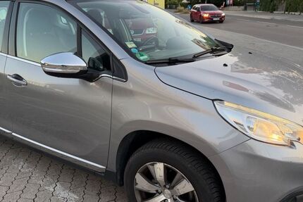 Peugeot 2008 120.000 km 4.999 &euro; Garching bei München 85748