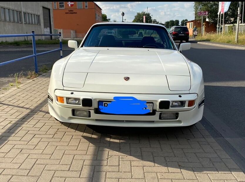 944