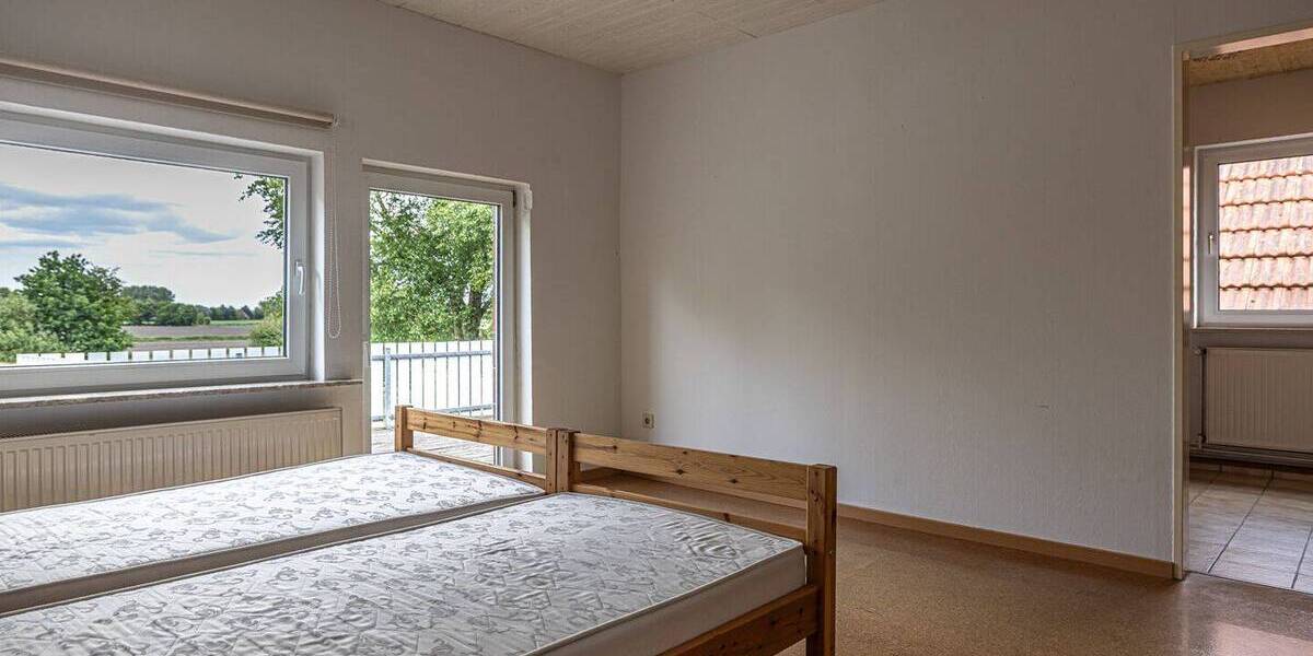 Einfamilienhaus Blomberg - 8 Zimmer, 189 m&sup2;, 225.000&euro; | Angebot:25815052