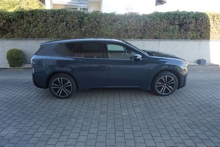 BMW iX3 6.500 km 79.900 &euro; Moosthenning 84164