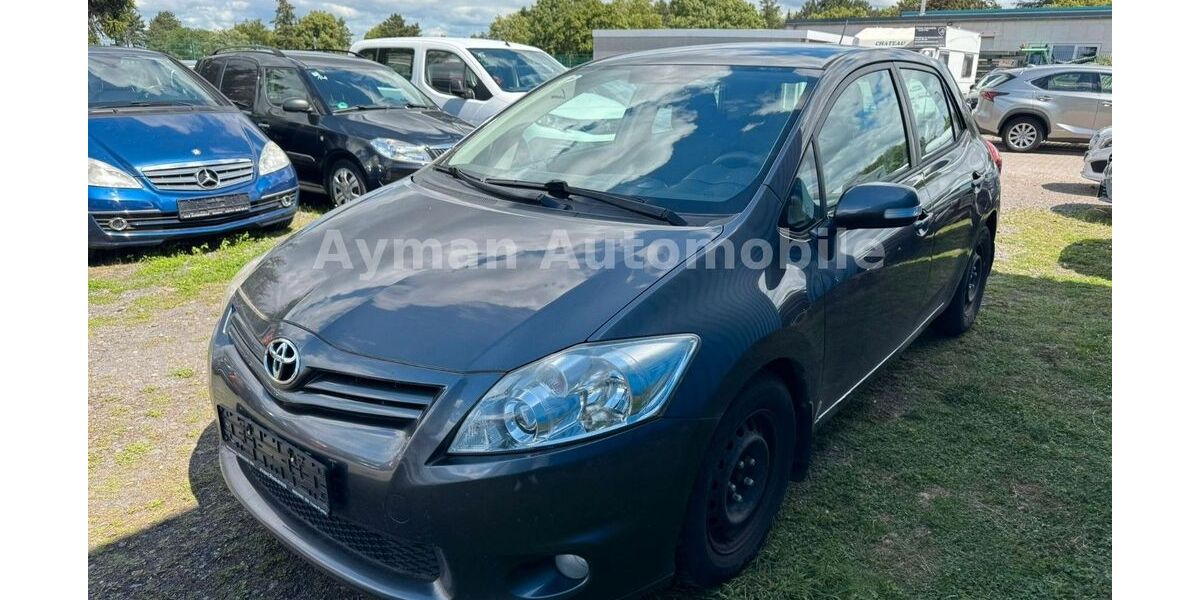 Toyota Auris 162.224 km 2.999 &euro; Euskirchen 53879