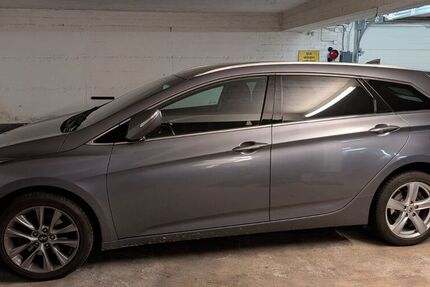 Hyundai i40 189.000 km 10.500 &euro; Hamburg 22359