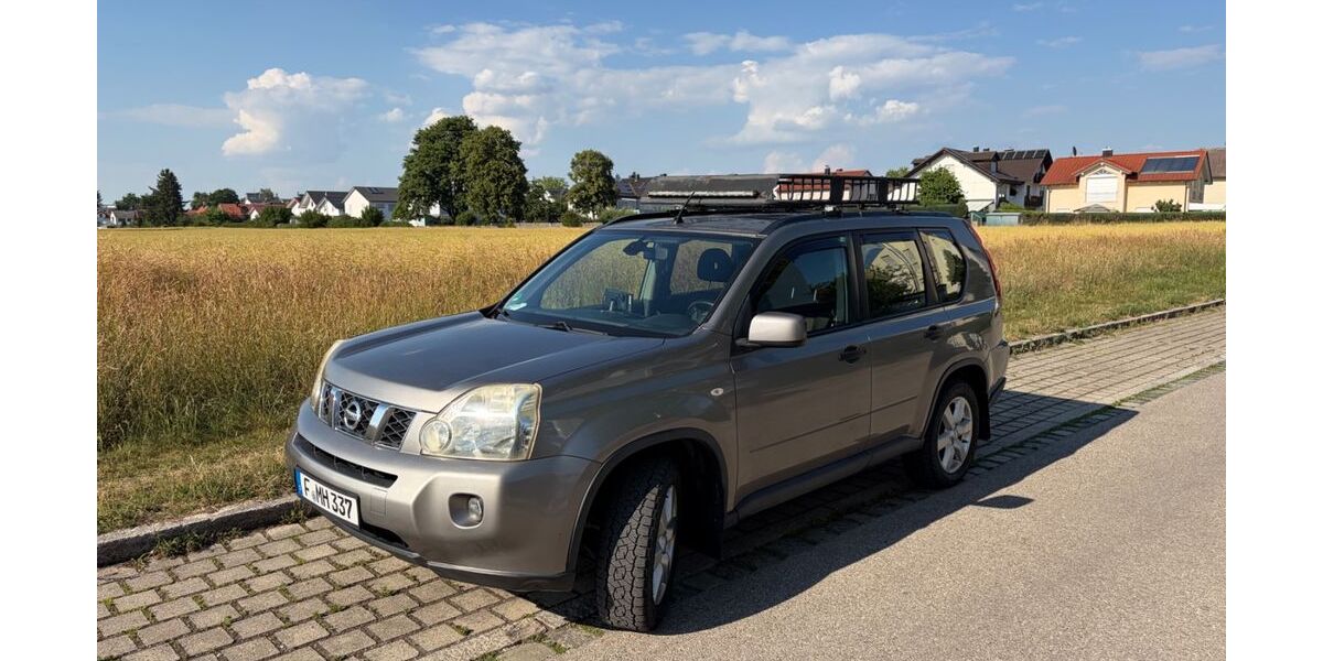 Nissan X-Trail 216.000 km 5.699 &euro; München 80801