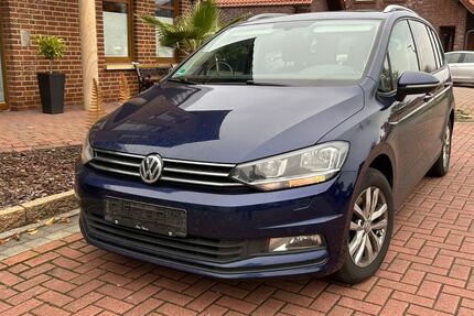 VW Touran 226.530 km 10.200 &euro; Haren (Ems) 49733