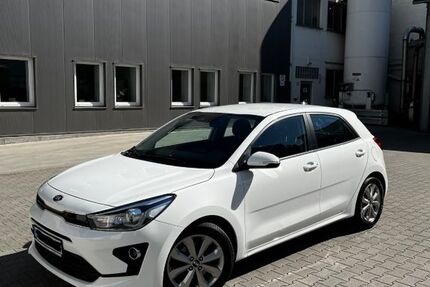 Kia Rio 85.000 km 10.950 &euro; Frankfurt am Main 60326