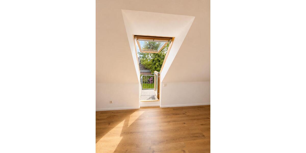 Dachgeschoßwohnung Rheinbreitbach - 2 Zimmer, 73 m&sup2;, 850&euro; | Angebot:26678199
