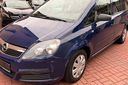 Opel Zafira 80.000 km 1.999 &euro; Berlin 12355
