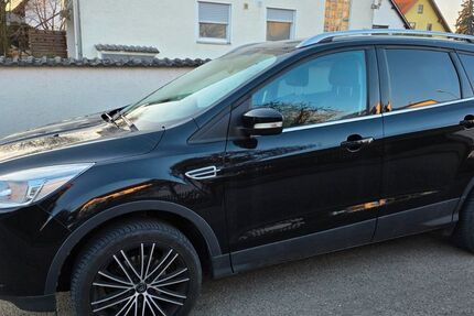 Ford Kuga 118.000 km 9.400 &euro; Ingolstadt 85049