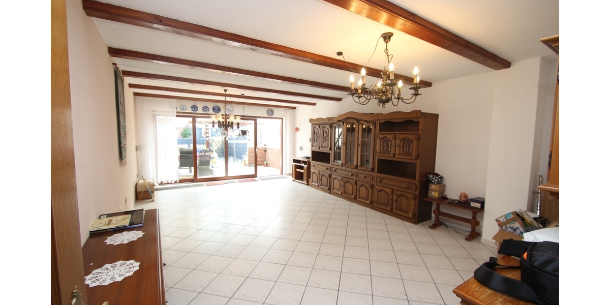 Mit 3D: Reihenhaus mit Terrasse & viel Potenzial – Ihr neues Zuhause wartet! - Reihenmittelhaus Lohmar | Angebot:26295340