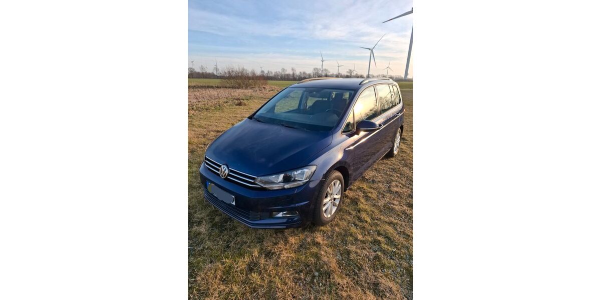 VW Touran 150.000 km 11.199 &euro; Wanderup 24997