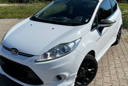Ford Fiesta 123.300 km 5.000 &euro; Bruckberg 84079