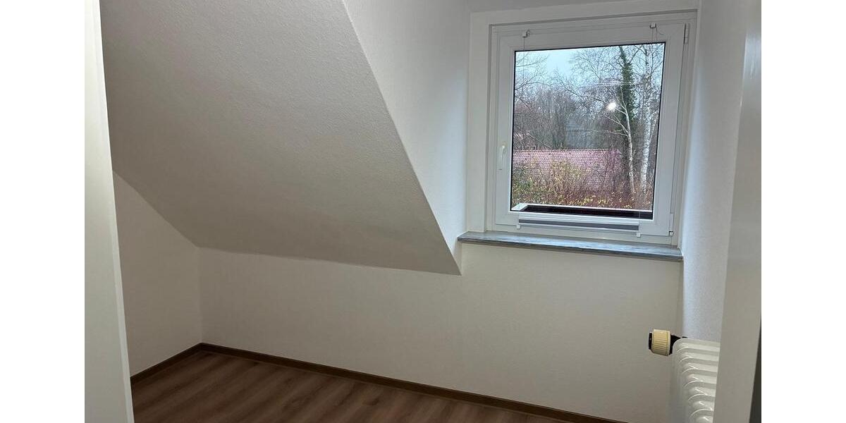 Dachgeschoßwohnung Glücksburg (Ostsee) - 3 Zimmer, 56 m&sup2;, 149.000&euro; | Angebot:26189896